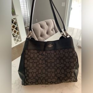 Women’s coach purse